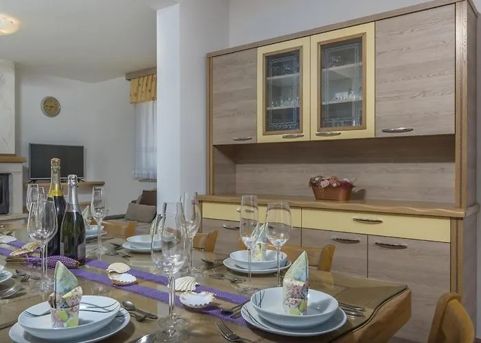 Ales 카리가도르